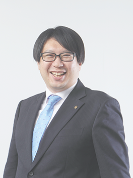 管理統括部 2002年入社 山根初