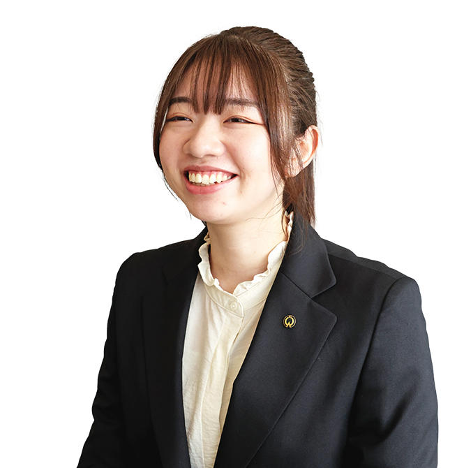 保険統括部　2024年入社 向井田　彩音